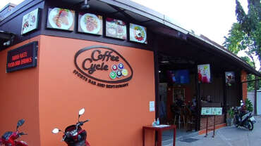 Phuket Sports bar & Restaurant Coffee Cycle